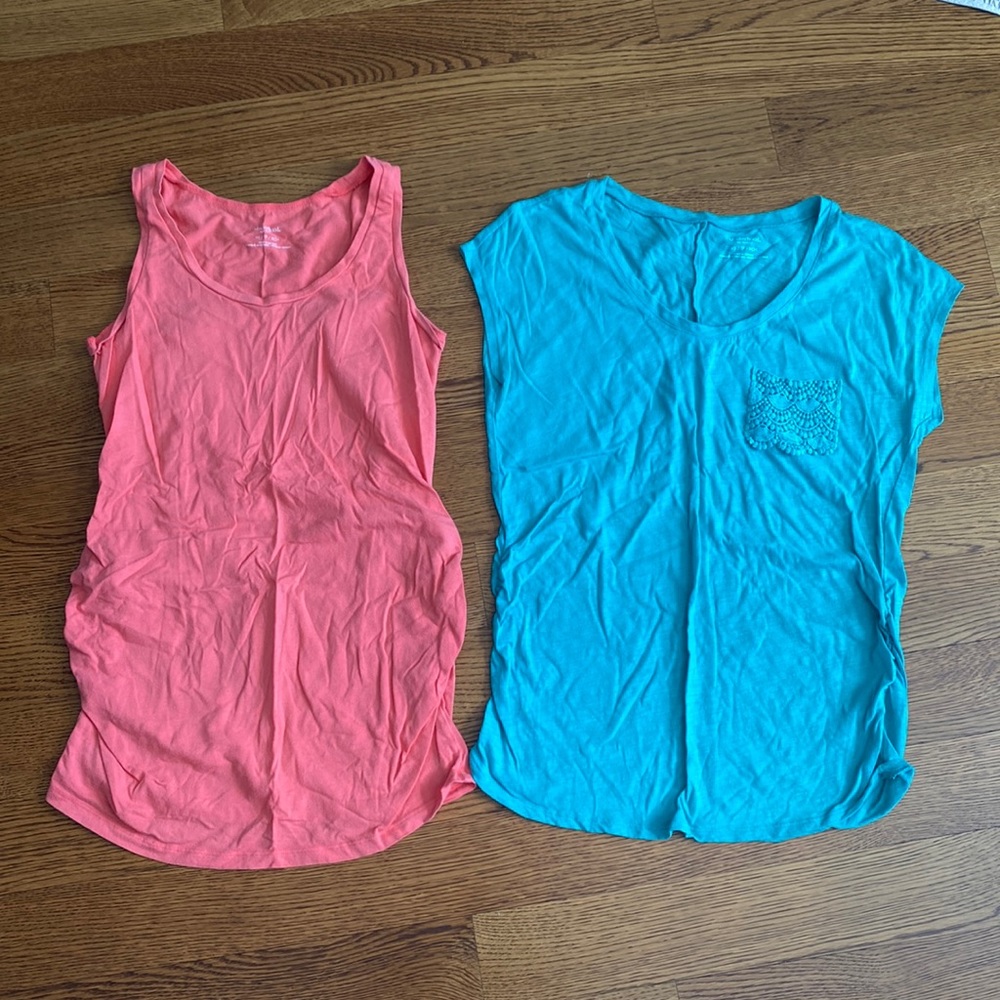 Maternity top bundle